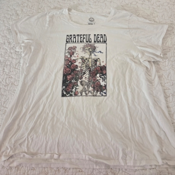 torrid Tops - Torrid Grateful Dead White Crew Neck Tee